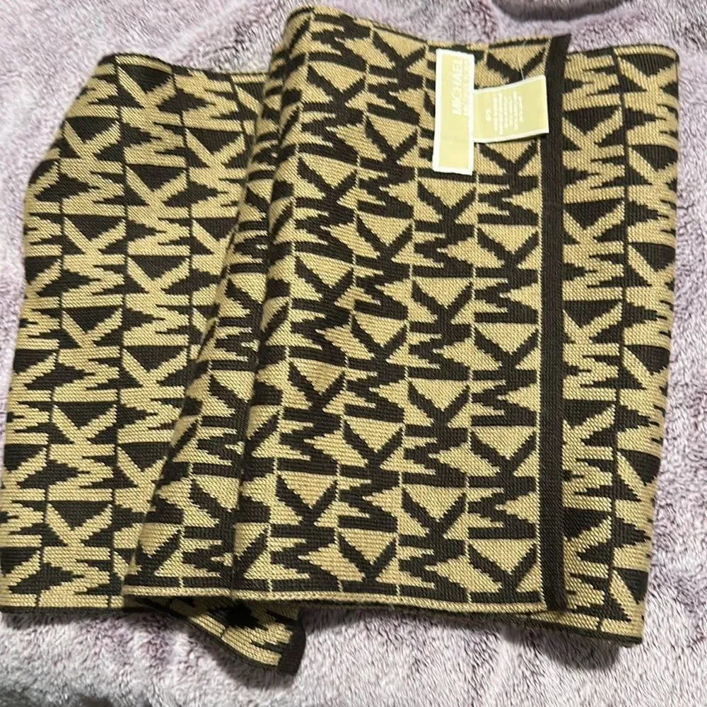 MK Logo Brown/Tan Knit Scart